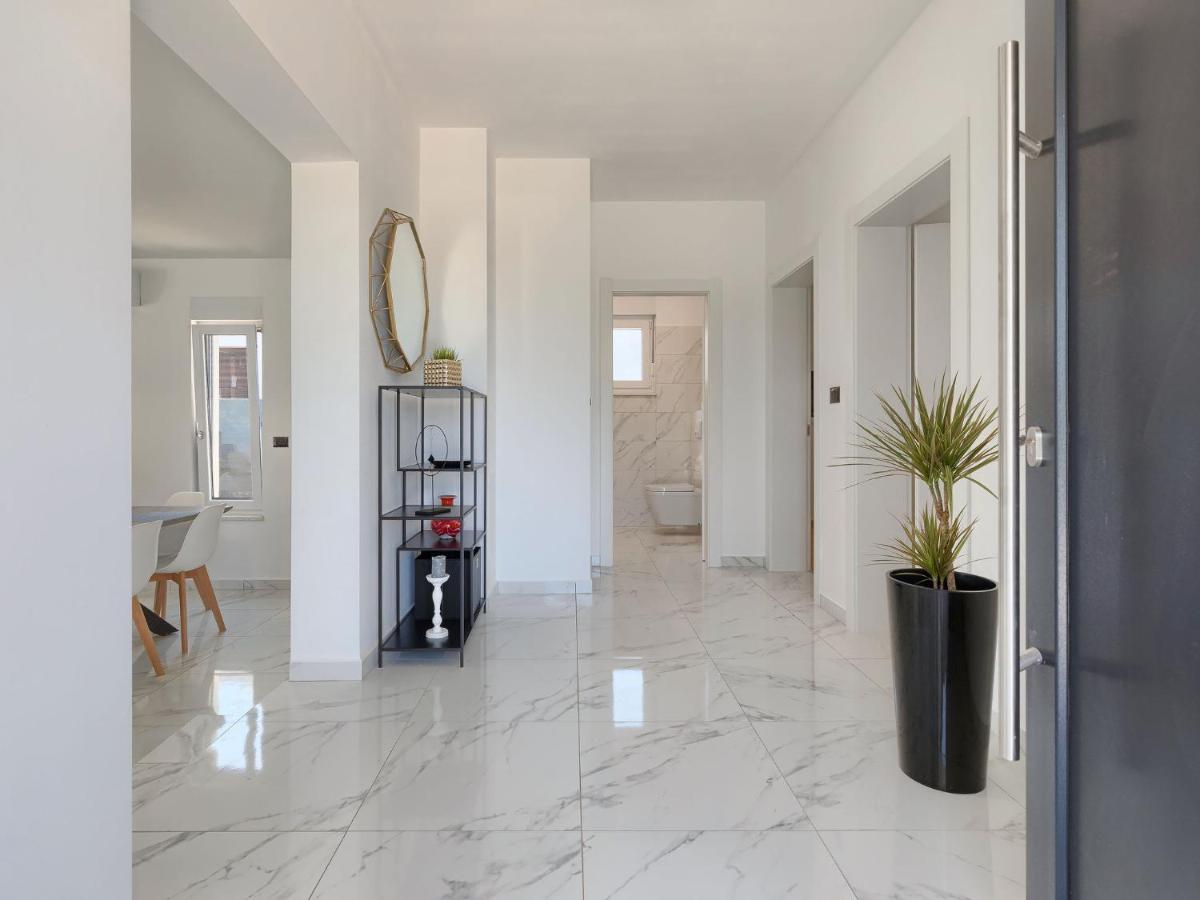 Villa Vine By Interhome Marčana Eksteriør billede