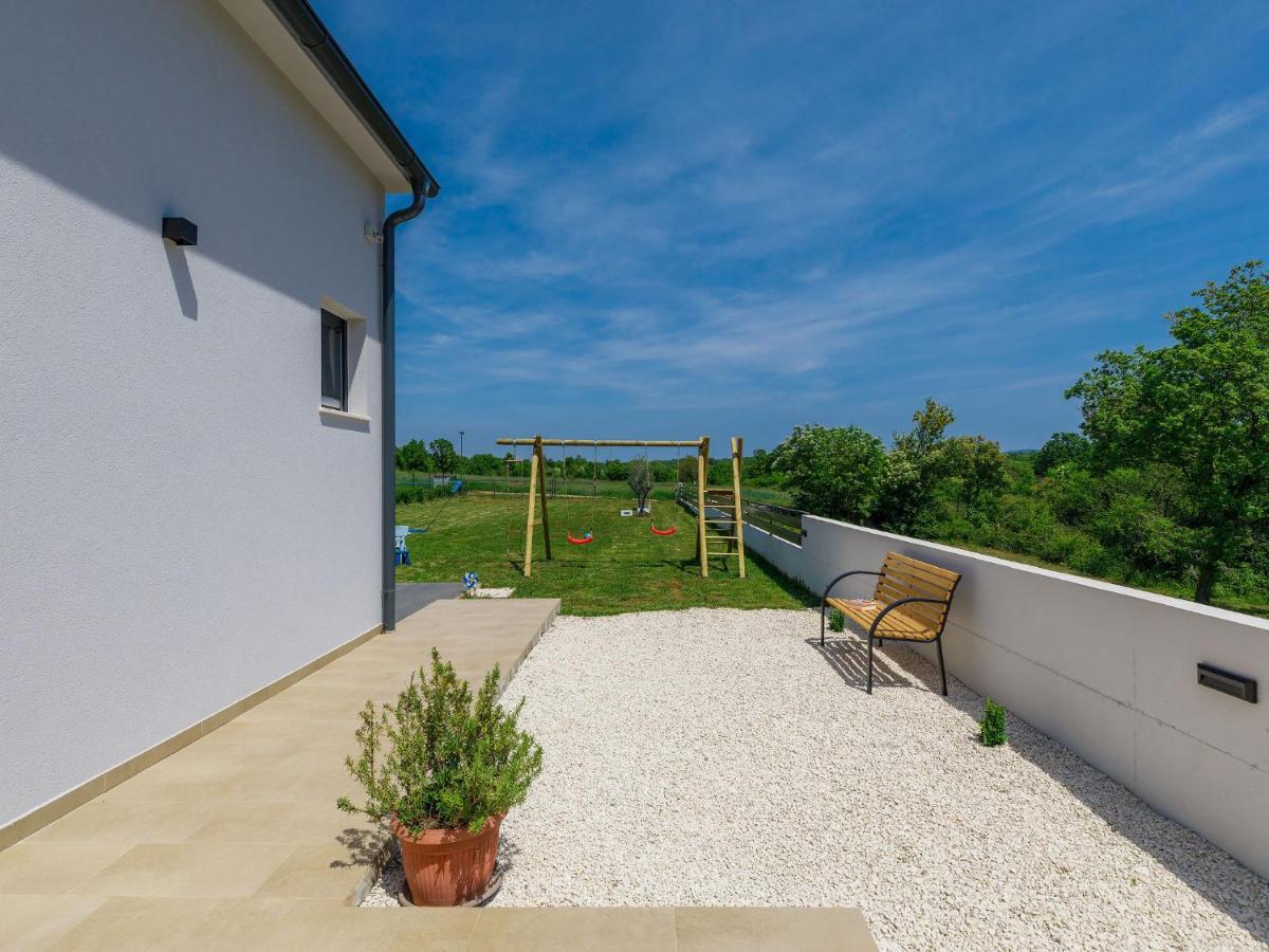 Villa Vine By Interhome Marčana Eksteriør billede
